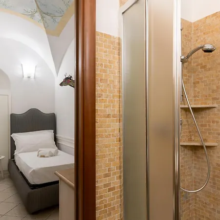 Domus 14 Bed & Breakfast 3*