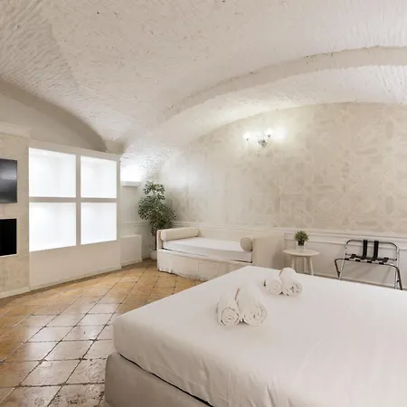 Domus 14 Bed & Breakfast 3*